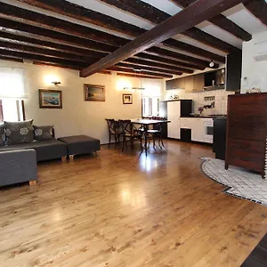 https://apartment-midea.in-istria.net