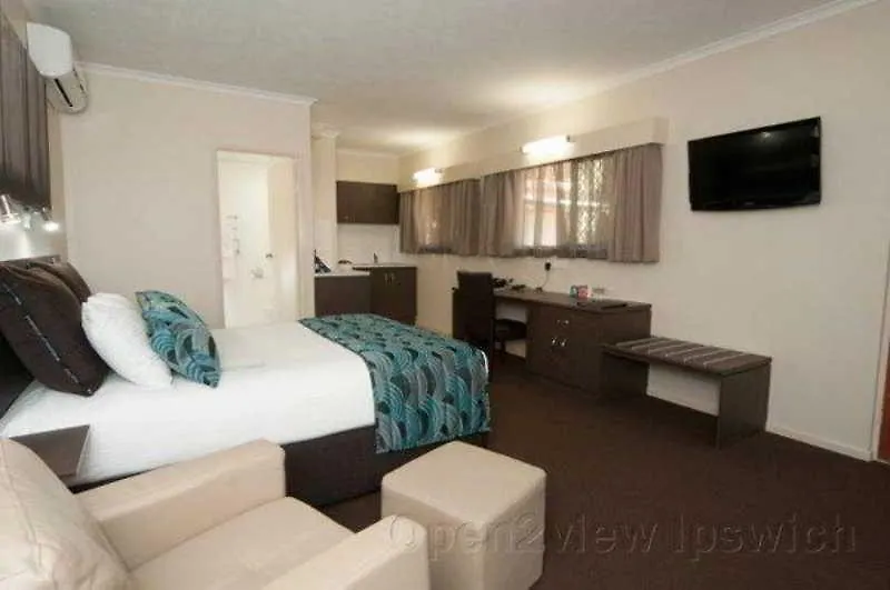 Quality Hotel Robertson Gardens Brisbane 4*,