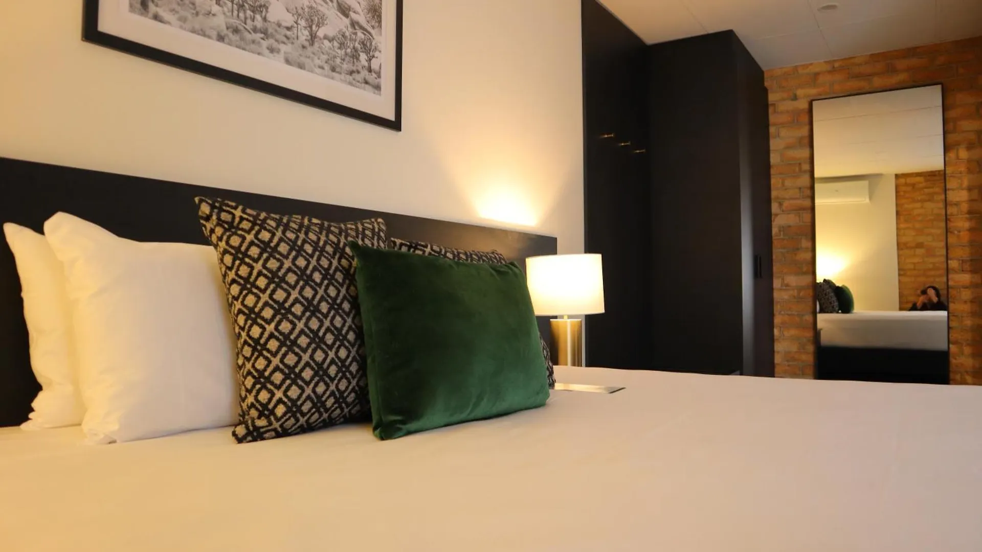 Quality Hotel Robertson Gardens Brisbane 4*,