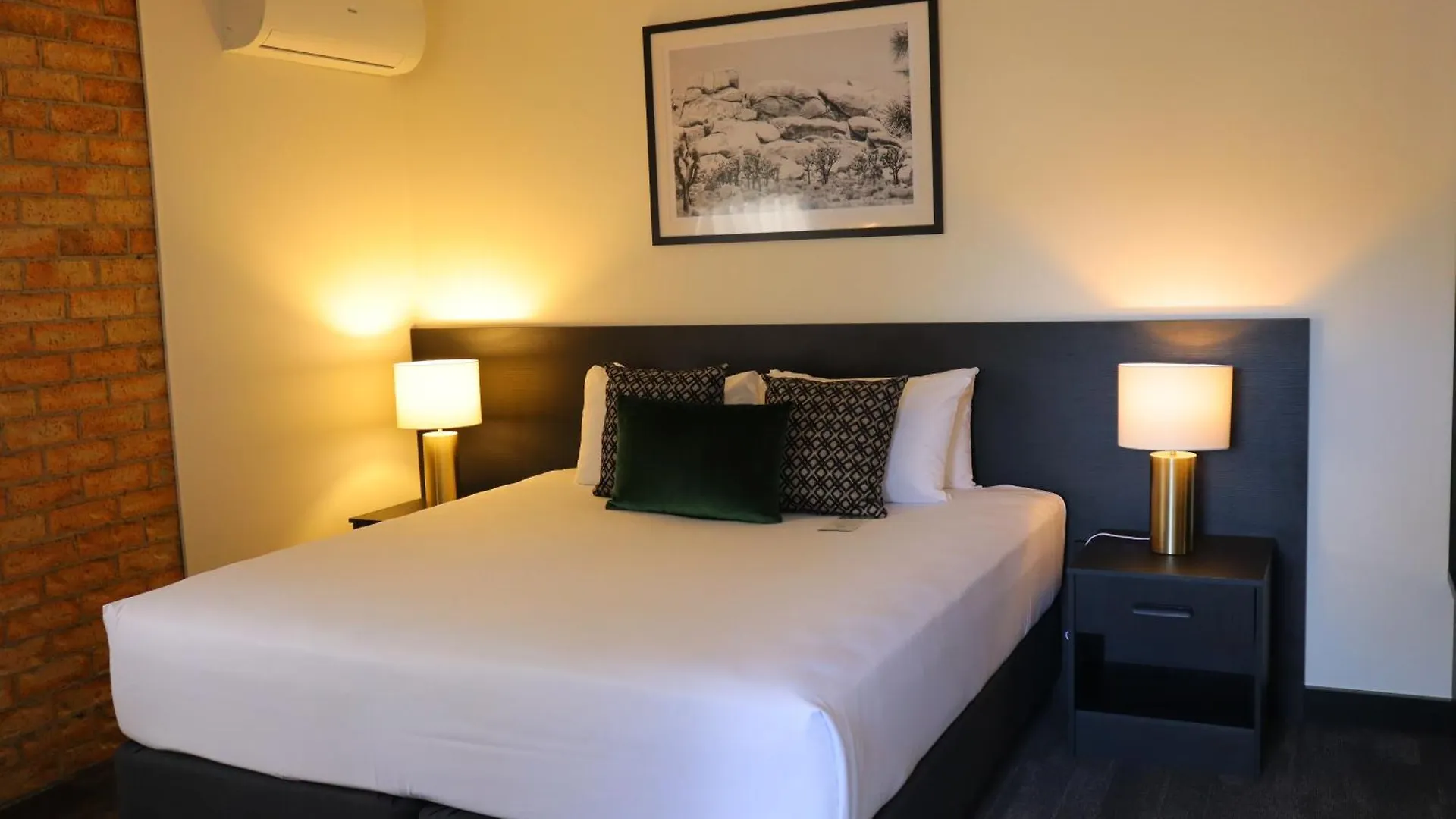Quality Hotel Robertson Gardens Brisbane Australia