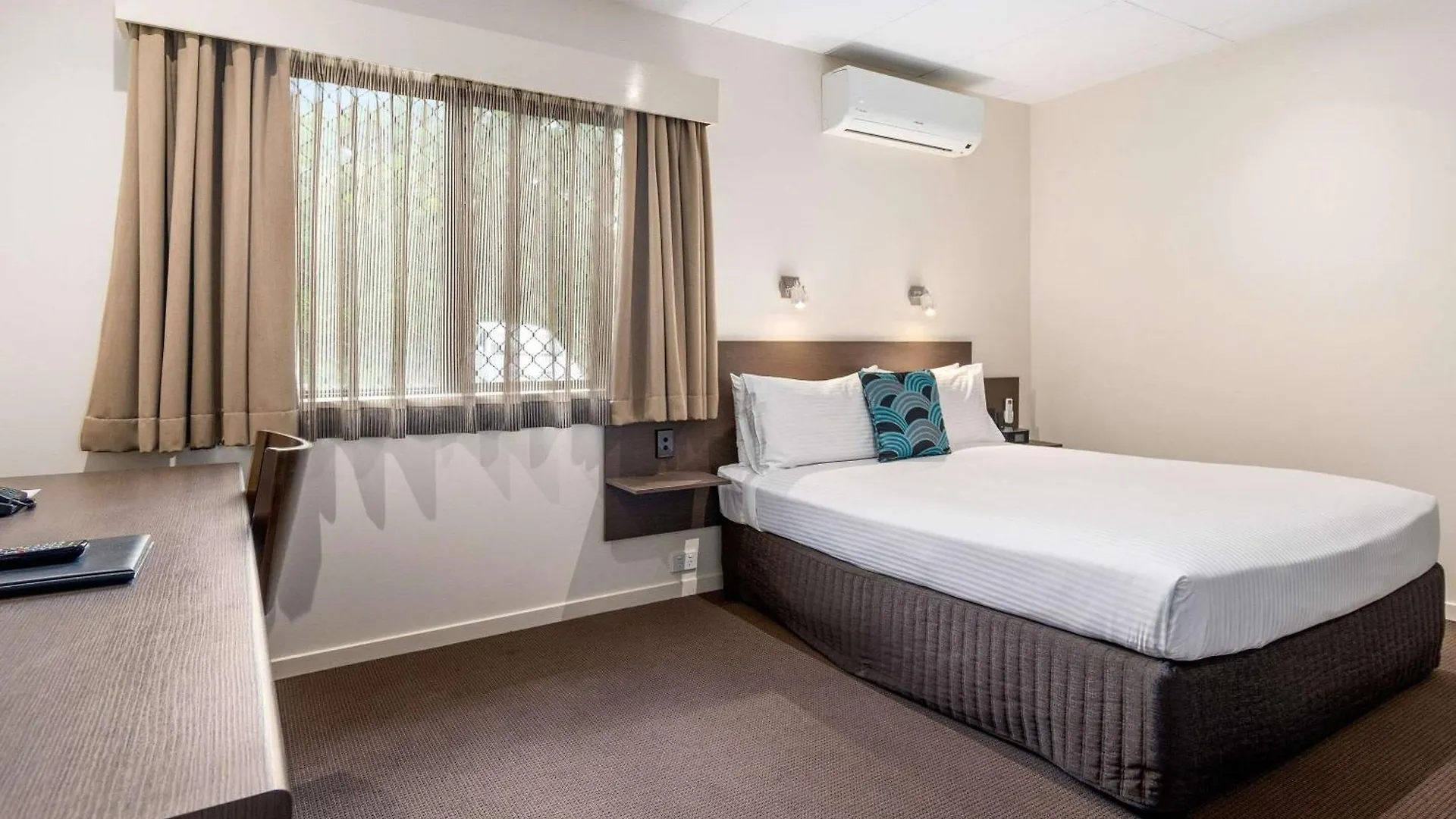 Quality Hotel Robertson Gardens Brisbane 4*,  Australia