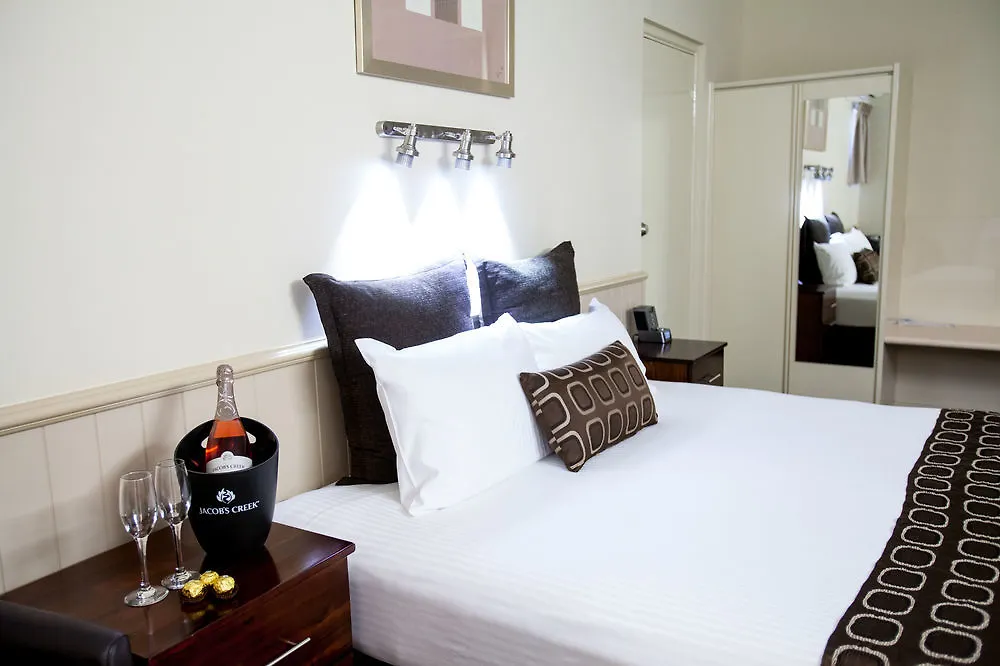Quality Hotel Robertson Gardens Brisbane Australia